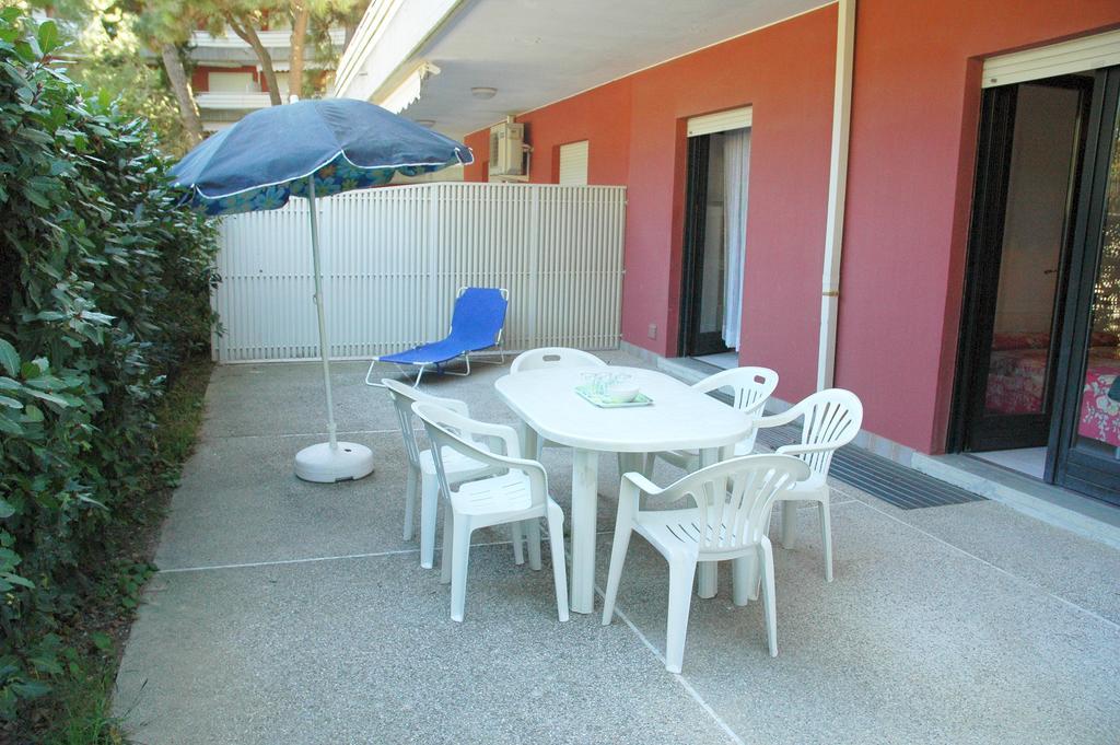 Appartamenti Meridiana Lignano Sabbiadoro Exterior foto